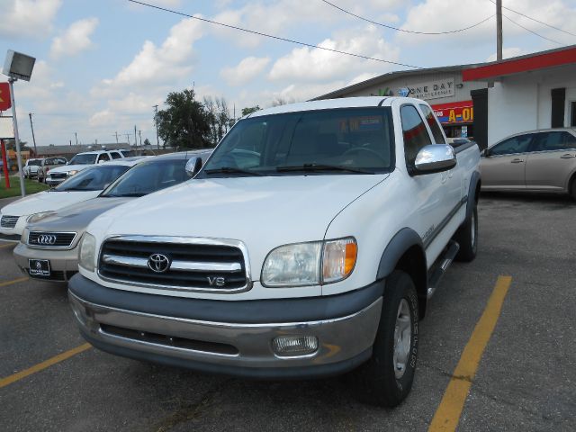 Toyota Tundra 2001 photo 2