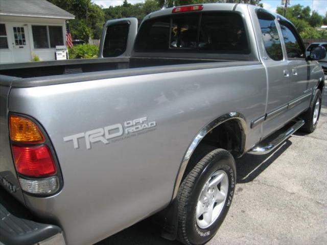 Toyota Tundra SLT 25 Pickup