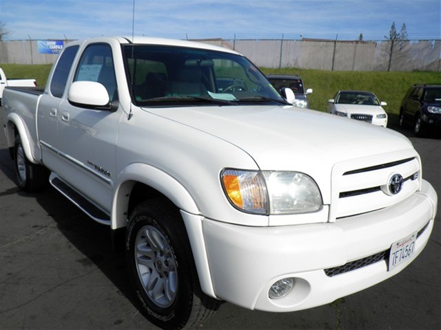 Toyota Tundra 2003 photo 2