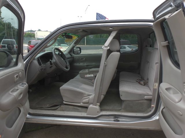 Toyota Tundra 2003 photo 2