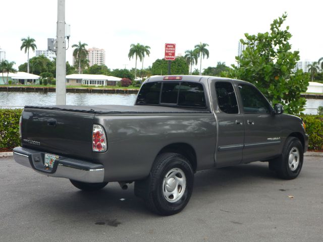 Toyota Tundra 2003 photo 2
