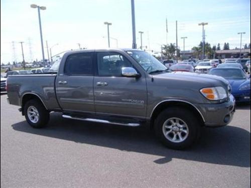 Toyota Tundra 2004 photo 1