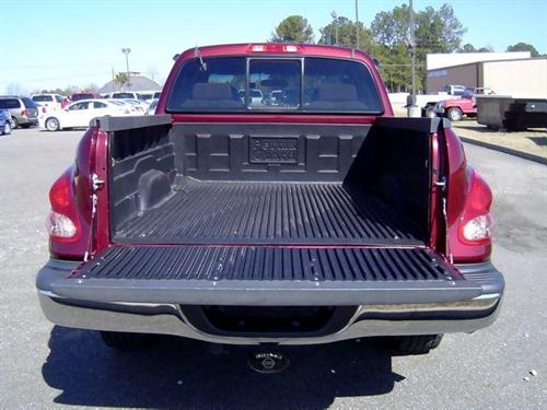 Toyota Tundra 2004 photo 1