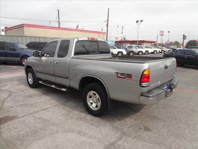 Toyota Tundra 2004 photo 1