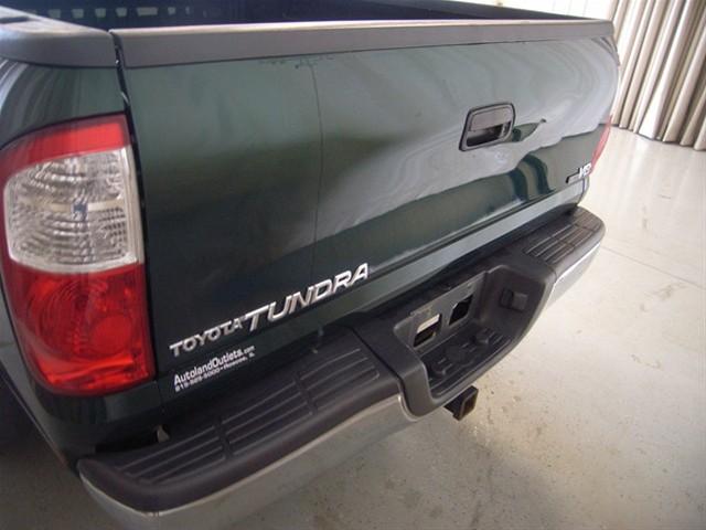 Toyota Tundra 2004 photo 3