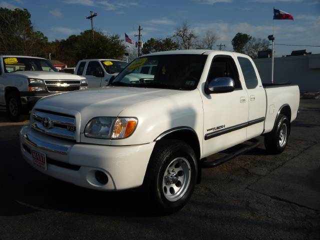Toyota Tundra 2004 photo 1