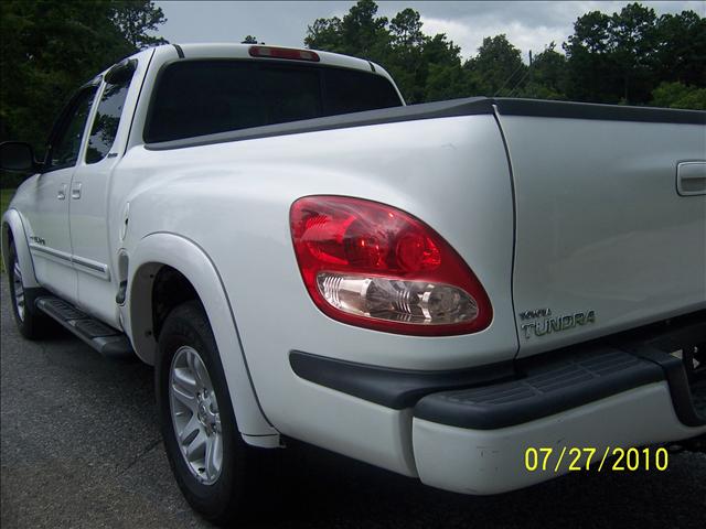 Toyota Tundra 2004 photo 3