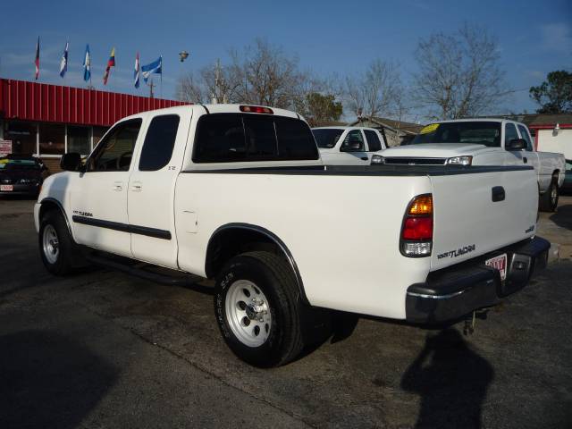 Toyota Tundra 2004 photo 3