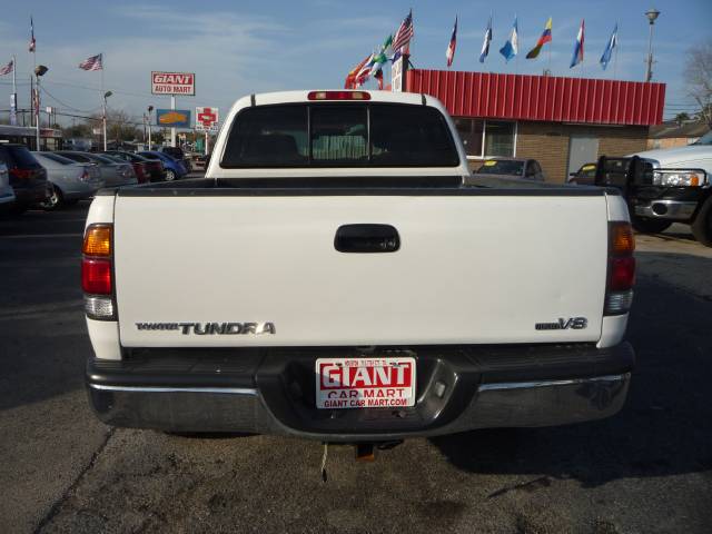Toyota Tundra 2004 photo 4
