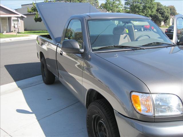 Toyota Tundra 2004 photo 1