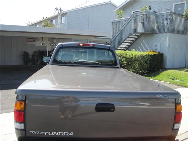 Toyota Tundra 2004 photo 3