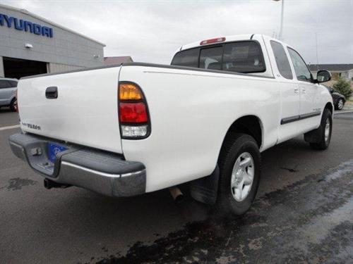 Toyota Tundra 2004 photo 2