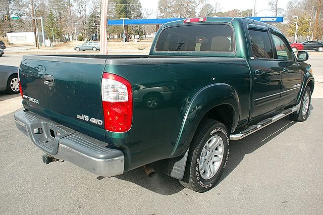 Toyota Tundra 2004 photo 1