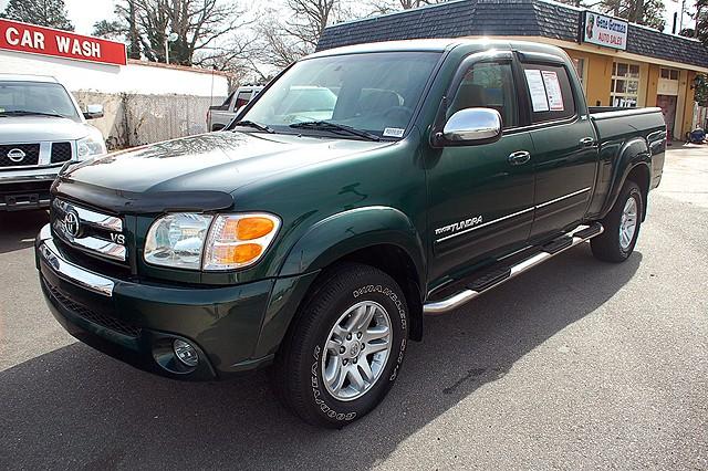 Toyota Tundra 2004 photo 2