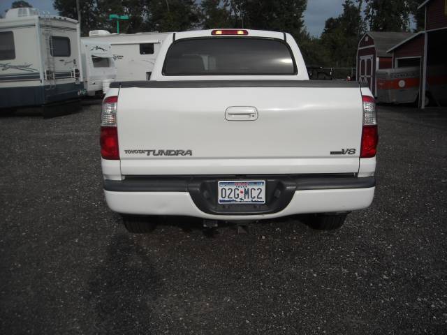 Toyota Tundra 2004 photo 1
