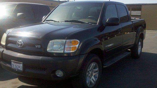 Toyota Tundra 2004 photo 2