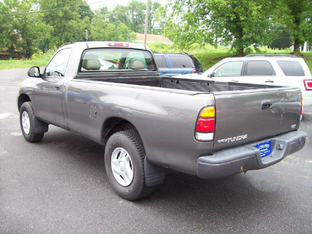 Toyota Tundra 2004 photo 1