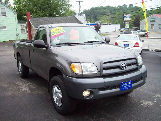 Toyota Tundra 2004 photo 2