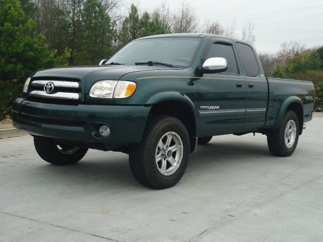 Toyota Tundra 2004 photo 1