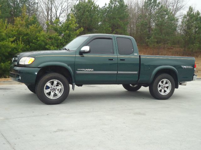 Toyota Tundra 2004 photo 2