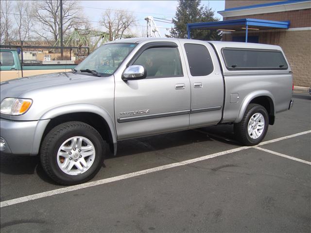 Toyota Tundra 2004 photo 3