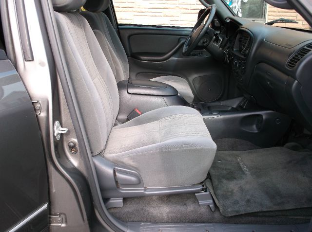 Toyota Tundra 2004 photo 2