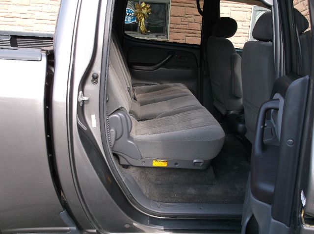 Toyota Tundra 2004 photo 3