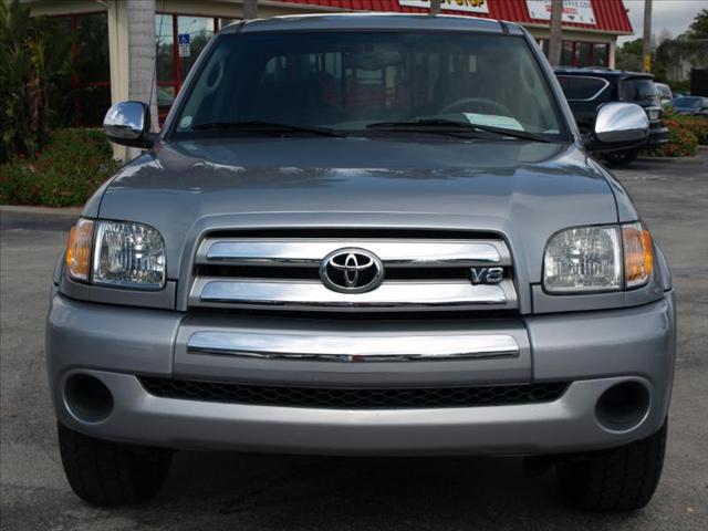 Toyota Tundra 2004 photo 1