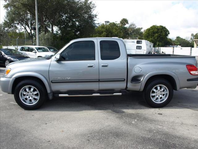 Toyota Tundra 2004 photo 3