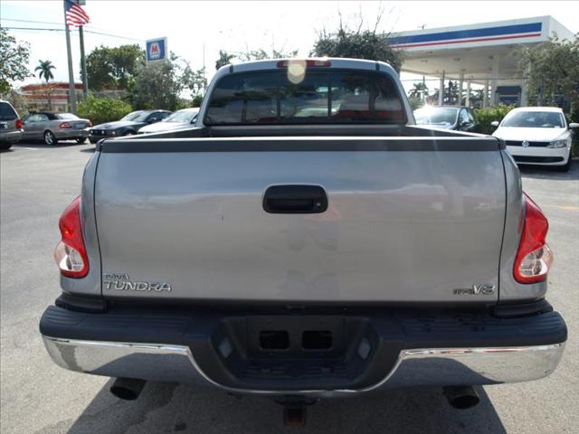 Toyota Tundra 2004 photo 5