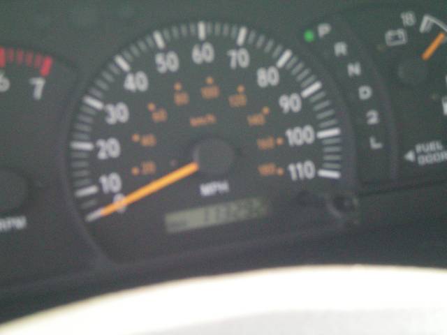 Toyota Tundra 2004 photo 3