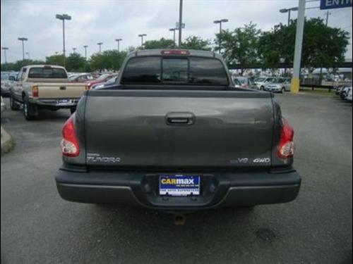 Toyota Tundra 2004 photo 3