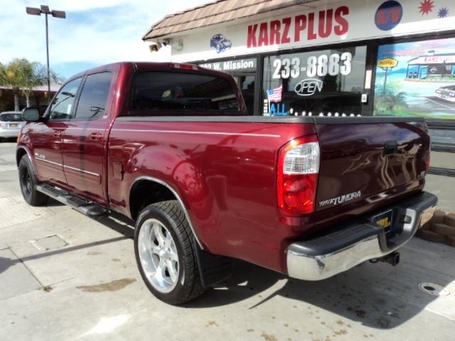 Toyota Tundra 2004 photo 2