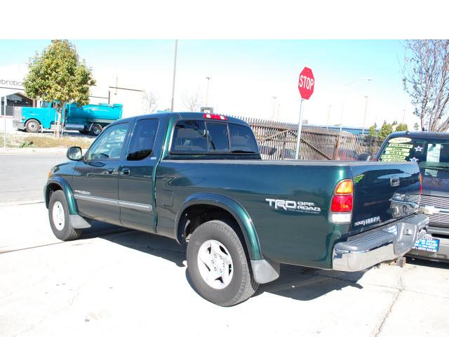 Toyota Tundra 2004 photo 2