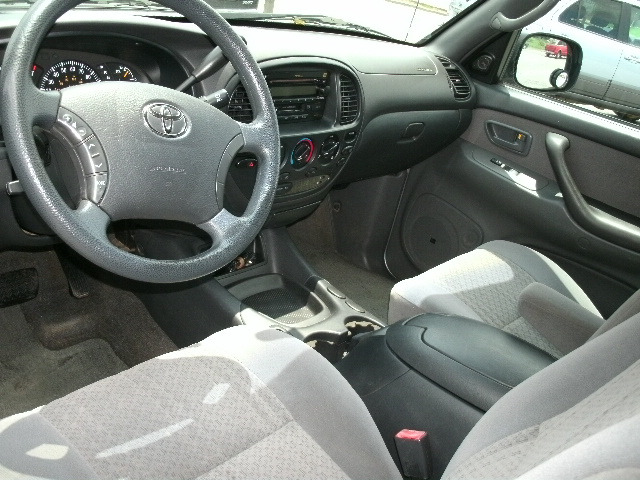 Toyota Tundra 2004 photo 3