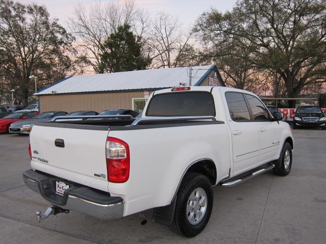 Toyota Tundra 2004 photo 3