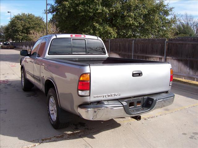Toyota Tundra 2004 photo 1