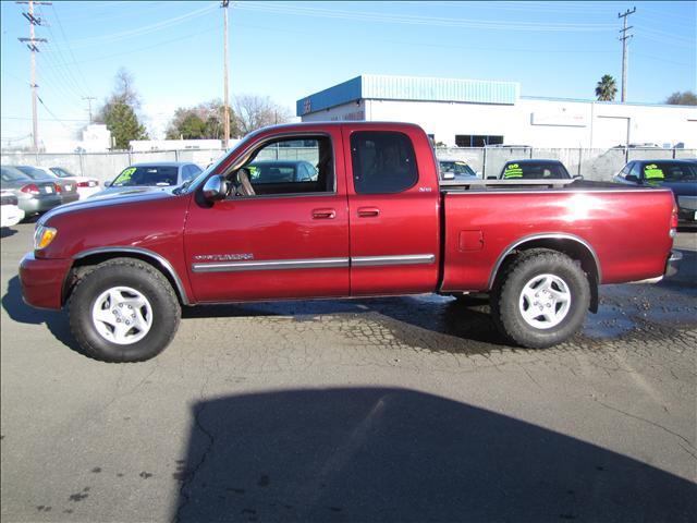 Toyota Tundra 2004 photo 2