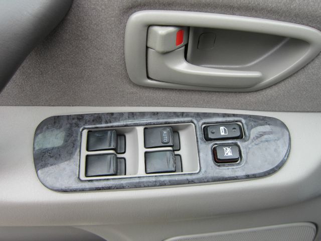 Toyota Tundra 2004 photo 41