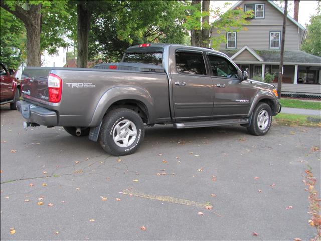Toyota Tundra 2004 photo 1