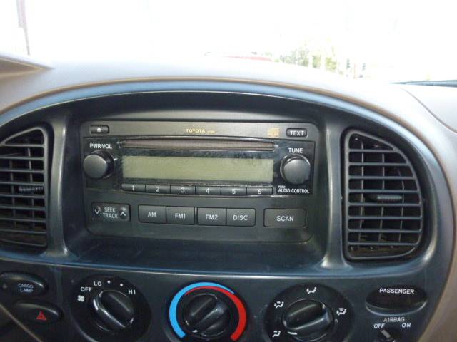 Toyota Tundra 2004 photo 3