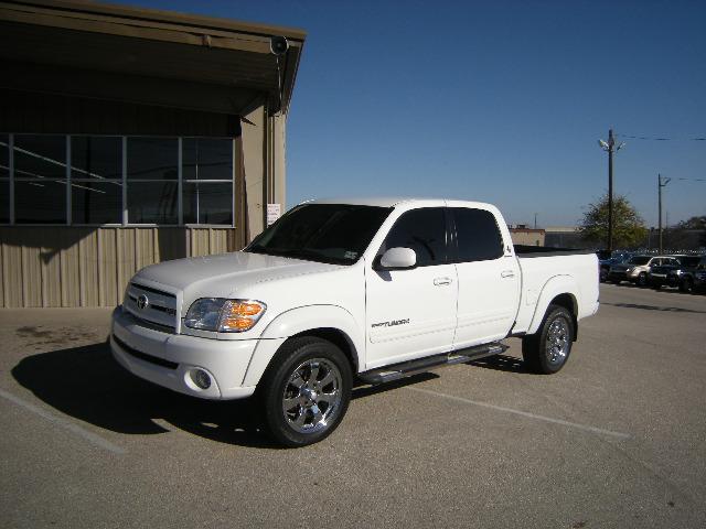 Toyota Tundra 2004 photo 1