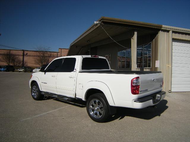 Toyota Tundra 2004 photo 2