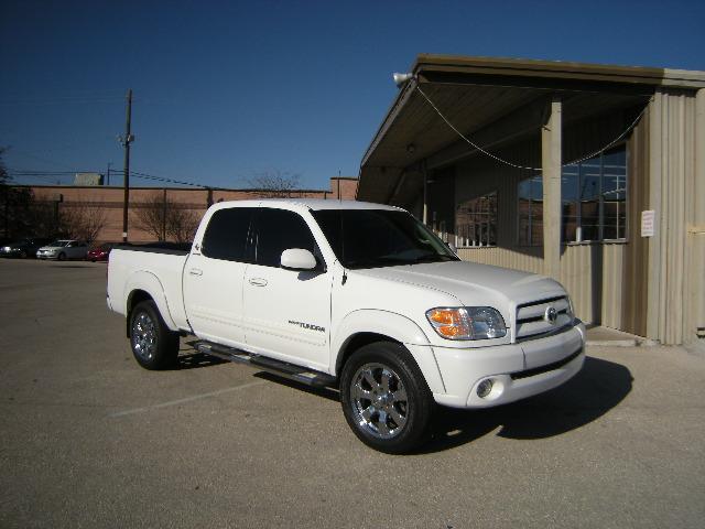 Toyota Tundra 2004 photo 3