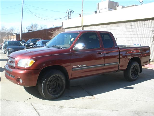 Toyota Tundra 2004 photo 1
