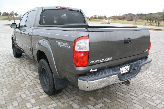 Toyota Tundra 2005 photo 2