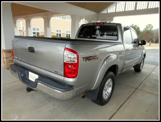 Toyota Tundra 2005 photo 2
