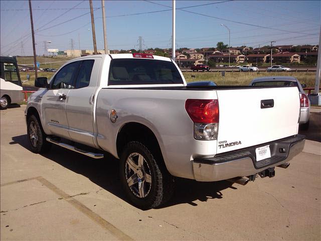 Toyota Tundra 2008 photo 2