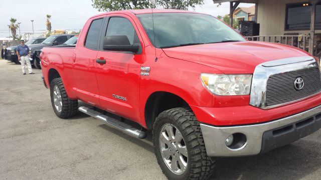 Toyota Tundra LE, FULL Power, Loaded Pickup Truck