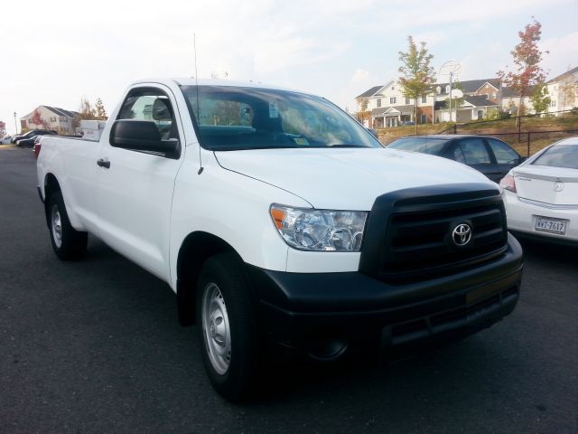 Toyota Tundra REAR DVD And MORE Pickup Truck